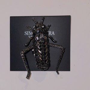 Grasshopper pin